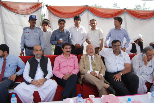 Dr. Amjad presiding Kisan Mela in B. Z University Multan, V.C. Dr Tariq Ansari and President Kisan Itehad Khalid Khokhar and other diginities are there